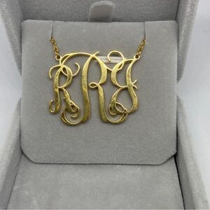 “rRj” monogram gold metal necklace